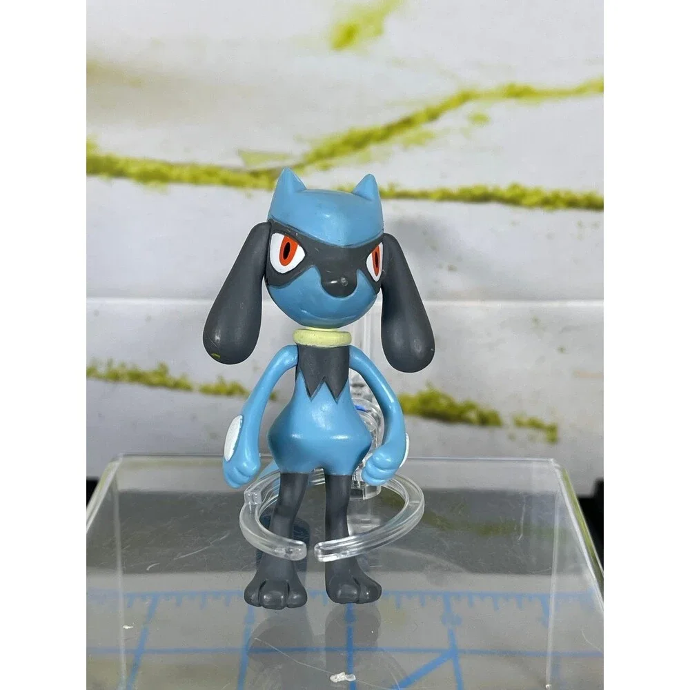 Pokemon Nintendo Jakks Pacific Riolu Figure Figurine 2007